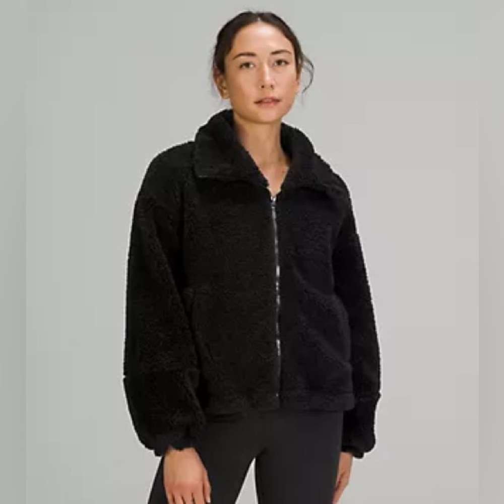 Lululemon cinchable fleece zip up size 8